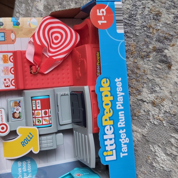 Fisher Price Little People Target Run Playset NEW US Exclusive - Picture 3 of 5